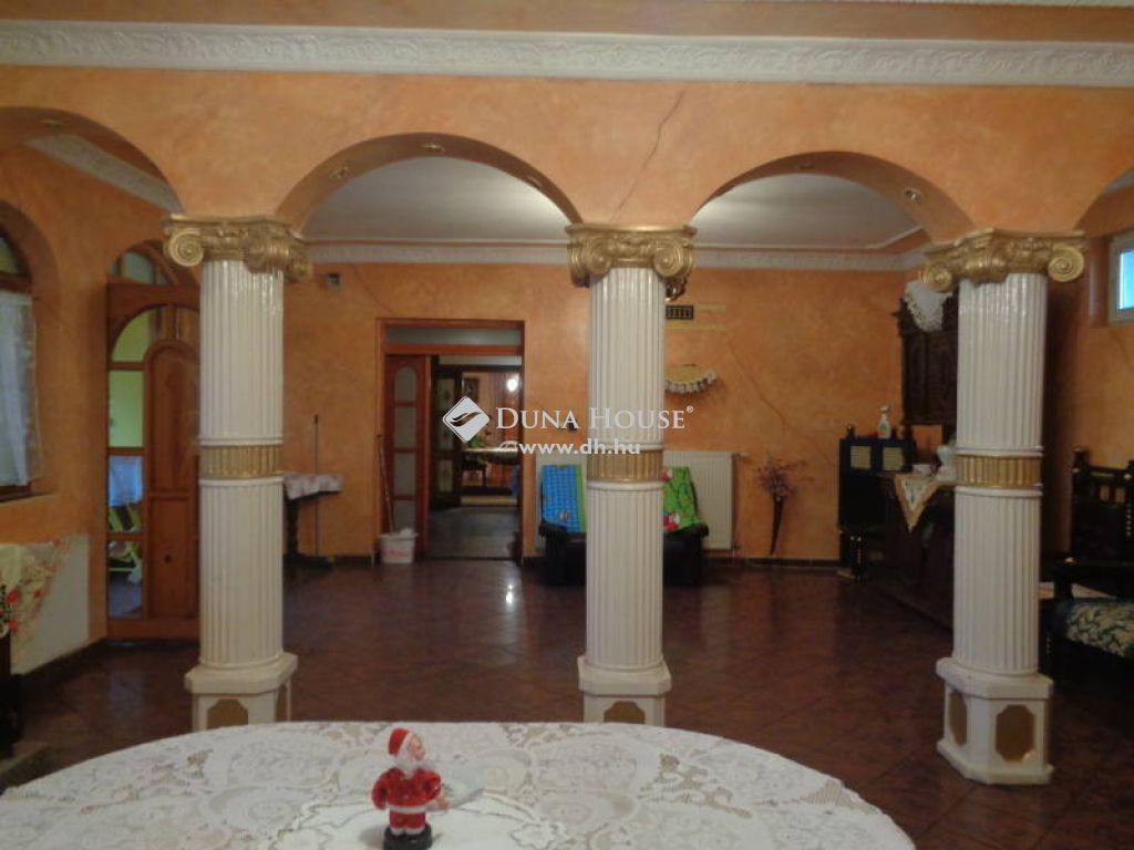 5600 Békéscsaba , Csaba Center környéke — 1/14