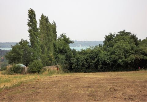 Eladó Telek 8174 Balatonkenese , Balatonkenese, zártkerti 