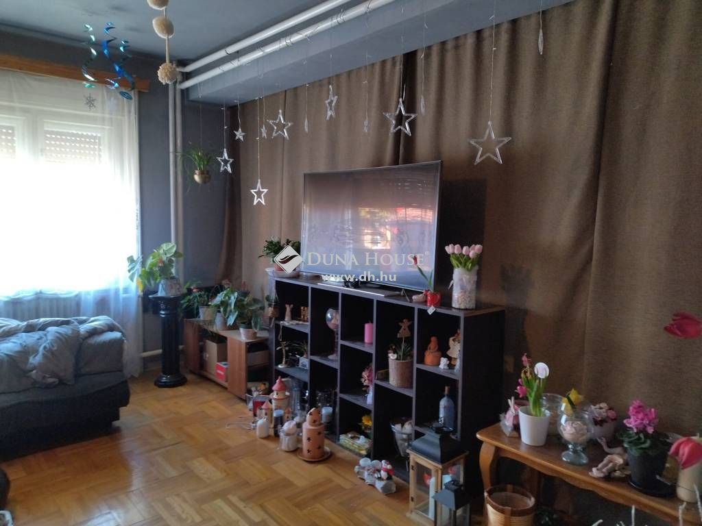 2700 Cegléd , Déli út — 1/22