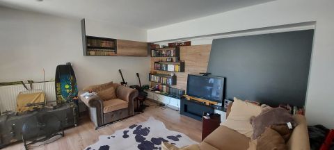 Eladó Üzlethelyiség 4400 Nyíregyháza , Érkert