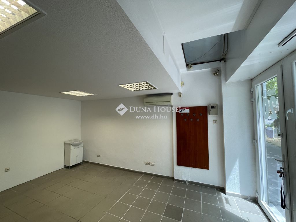 1094 Budapest 9. kerület — 1/12