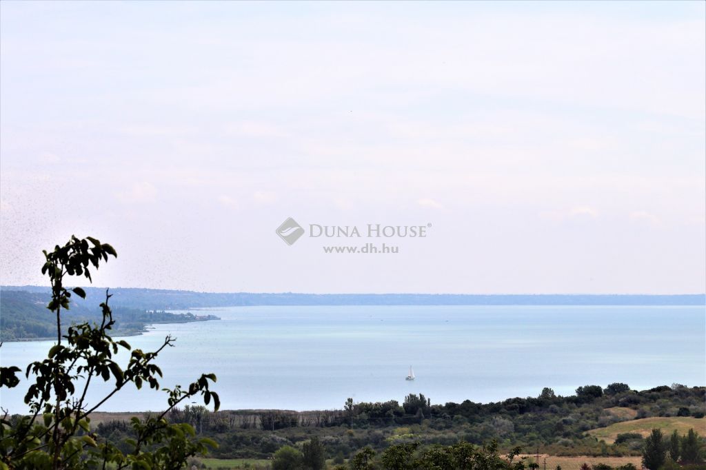 8220 Balatonalmádi , Újhegy utca — 1/29