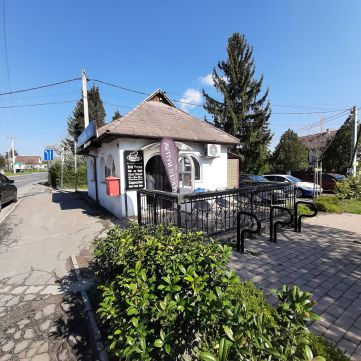 Eladó Üzlethelyiség 2000 Szentendre Sztaravodai út