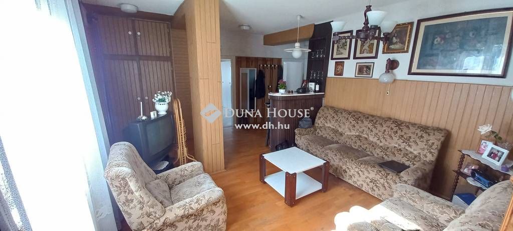 8230 Balatonfüred , Vasútállomás közelében — 1/23