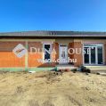 Eladó Ház, Bács-Kiskun megye, Kecskemét - Vacsiközben új építésű nappali + 3 szobás ikerház