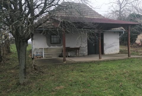 Eladó Mezőgazdasági 2859 Vérteskethely 