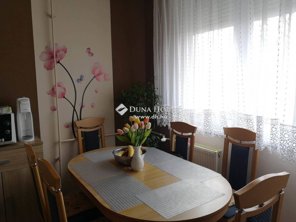 8800 Nagykanizsa , Nagyanizsán, a Hevesi S. Àlt. Iskola közelében gyönyörüen felújíott lakás eladó — 1/24