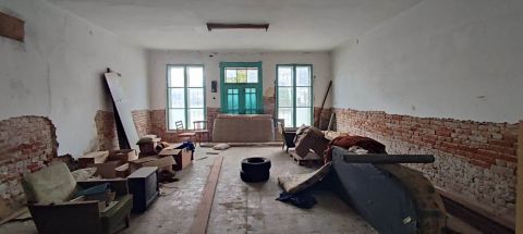 Eladó Ház 8995 Salomvár Salomvár központjában sokoldalúan hasznosítható felújítandó tégla épület
