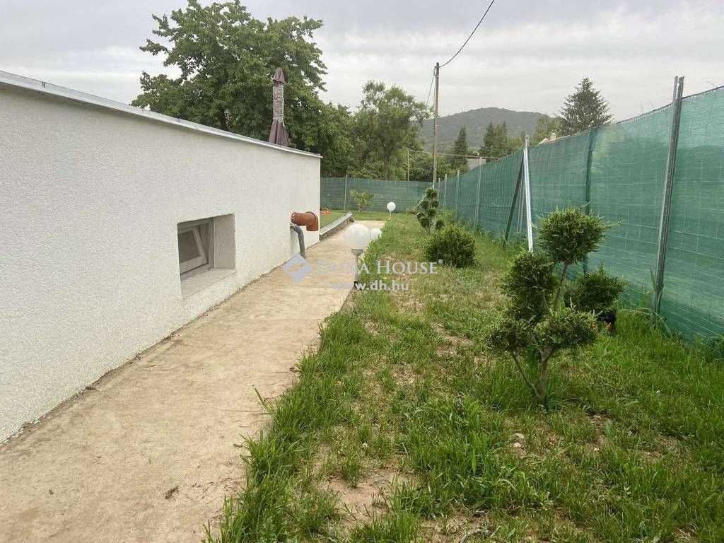 8258 Badacsonytomaj , Badacsonytomaj — 1/22