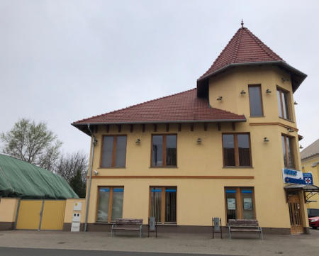 Eladó Irodaépület 6133 Jászszentlászló 