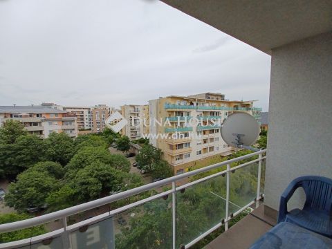 Eladó Lakás, Budapest 13. kerület - Béke tér mellett nagy teraszos, nappali, hálós lakás saját tárolóval