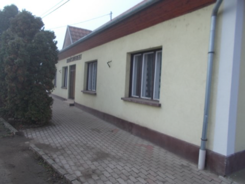 Eladó Irodaépület 5062 Kőtelek 
