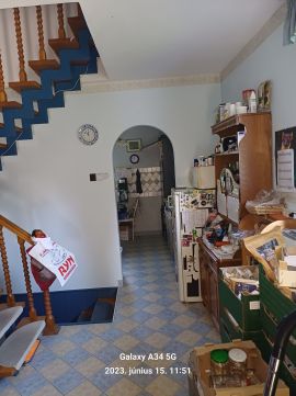 Eladó Ház 1029 Budapest 2. kerület Máriaremete csendes mellékutcájában családi ház eladó