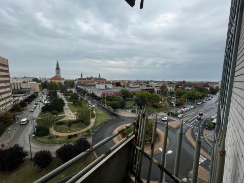 Kiadó Iroda 6000 Kecskemét , KIVÁLÓ elhelyezkedéssel kiadó iroda!