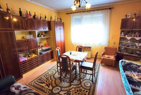 Eladó Ház 4485 Nagyhalász , Központhoz közel
