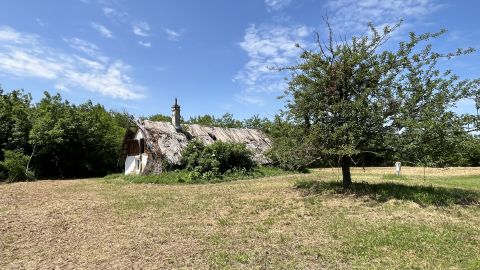 Eladó Telek 8649 Balatonberény , Himele