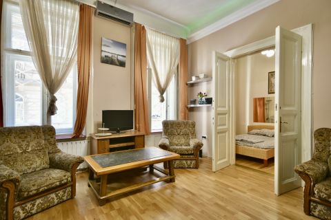 Kiadó Lakás 1073 Budapest 7. kerület 
