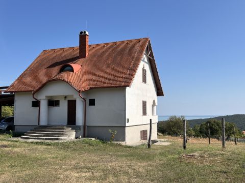 Eladó Ház 8220 Balatonalmádi 