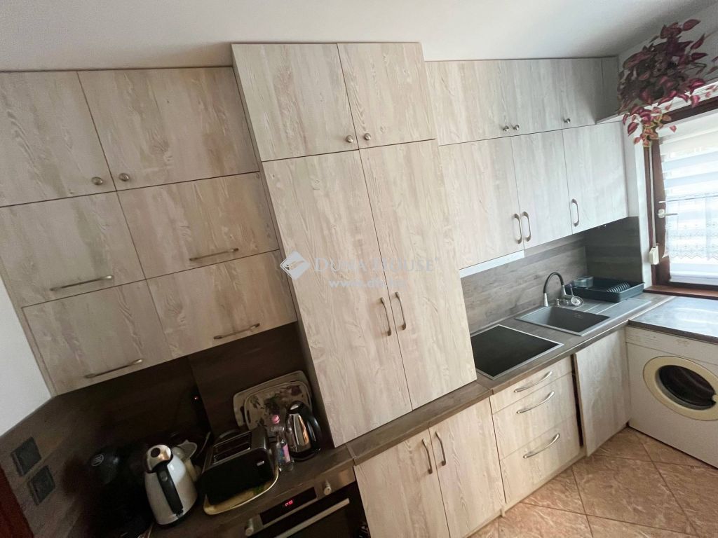 8000 Székesfehérvár , Öreghegyen, Lipóti pékség közelében — 1/25