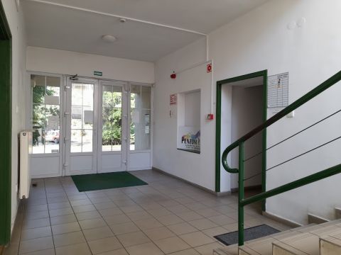 Kiadó Irodaépület 5600 Békéscsaba 
