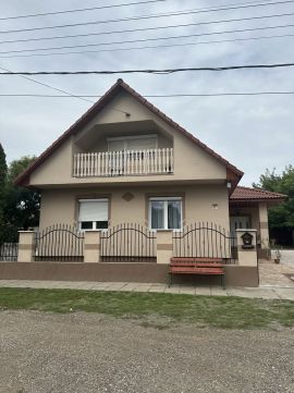 Eladó Ház 2422 Mezőfalva 