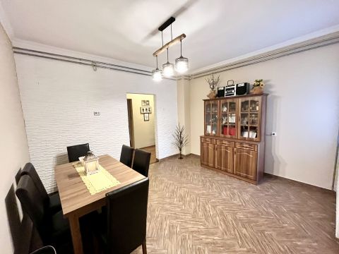 Eladó Ház 4515 Kék 