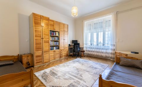 Eladó Lakás 1083 Budapest 8. kerület , Corvin sétánytól pár percre