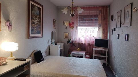 Kiadó Lakás 7632 Pécs 