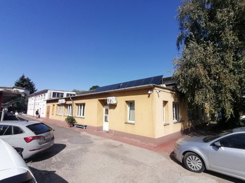 Eladó Ipari 2400 Dunaújváros Dunaújváros belvárosában, gazdasági ingatlan eladó!