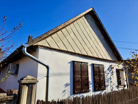 Eladó Ház 2253 Tápióság 