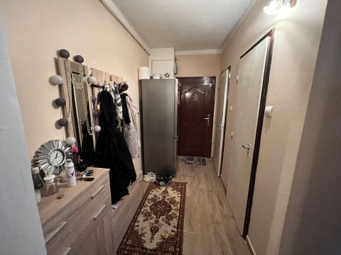 Eladó Lakás 8105 Pétfürdő Pétfürdő, Berhidai út
