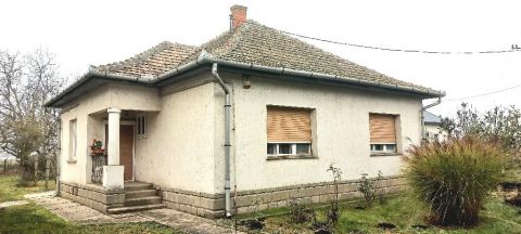 Eladó Ház 5130 Jászapáti , 5130 Jászapáti, jó