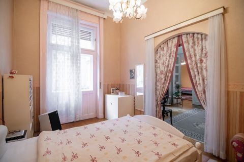 Eladó Lakás 1055 Budapest 5. kerület 