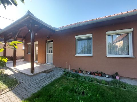 Eladó Ház 2310 Szigetszentmiklós 