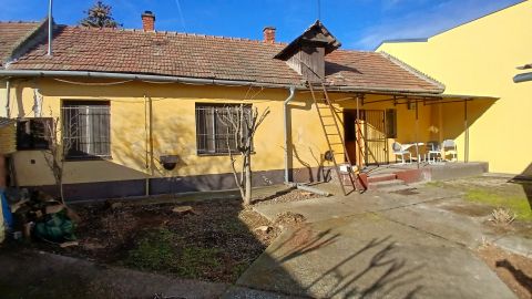 Eladó Ház 6000 Kecskemét , Műkerti sétány