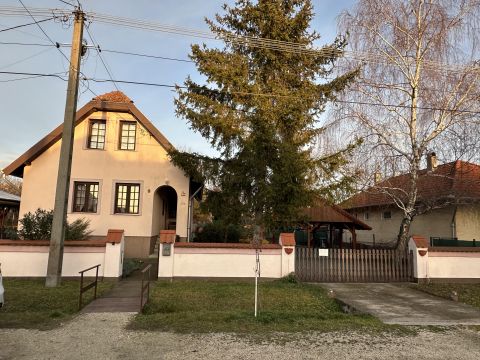 Eladó Ház 2451 Ercsi , Ercsi Szőlőhegy
