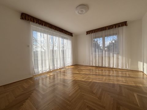 Kiadó Lakás 1025 Budapest 2. kerület Majális utca