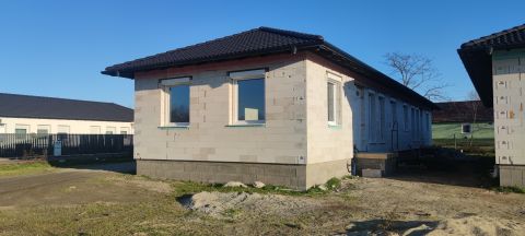 Eladó Ház 2700 Cegléd , Cegléd Kórház környéke
