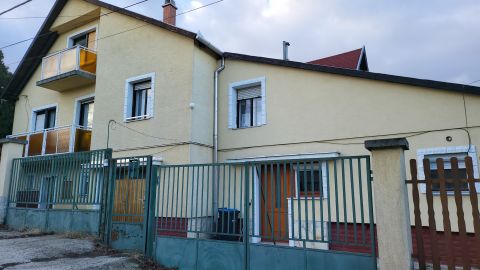 Eladó Ház 2049 Diósd Völgy utca közelében