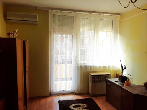 Eladó Lakás 5100 Jászberény , Apponyi tér környékén