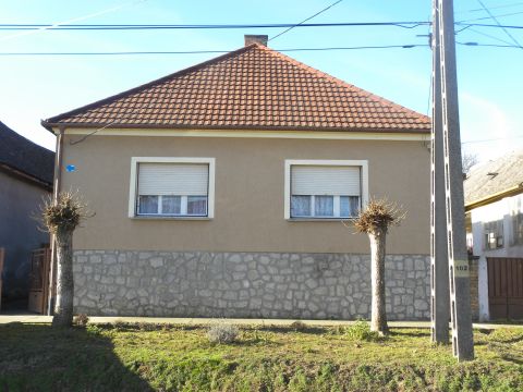 Eladó Ház 7727 Palotabozsok 