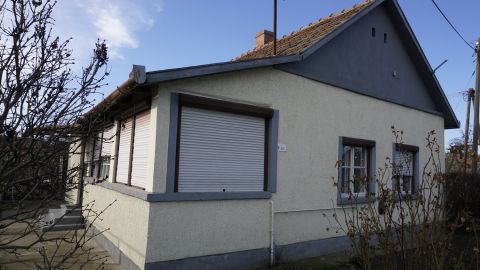 Eladó Ház 5322 Tiszaszentimre 