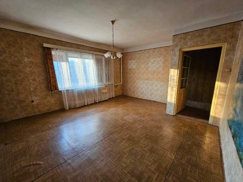 Eladó Ház 5000 Szolnok 5000 Szolnok, csendes