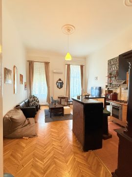 Eladó Lakás 1065 Budapest 6. kerület 