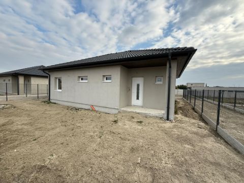 Eladó Ház 9200 Mosonmagyaróvár , Duna Lakópark