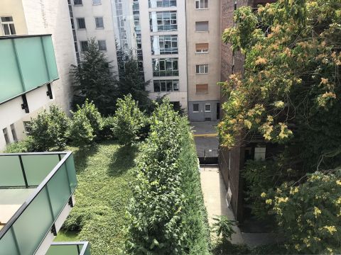 Eladó Lakás 1132 Budapest 13. kerület , ÚJLIPÓTVÁROS WESTENDHÁZBAN 4. emeleti - 47 NM AM.-I KONYHÁS 