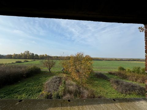 Eladó Mezőgazdasági 3200 Gyöngyös , Gyöngyösi elkerülő mellet a kutyaiskolánál 7953m2 épülettel!
