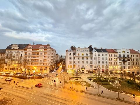 Eladó Lakás 1114 Budapest 11. kerület , 1114 Budapest 11, Móricz Zsigmond tér