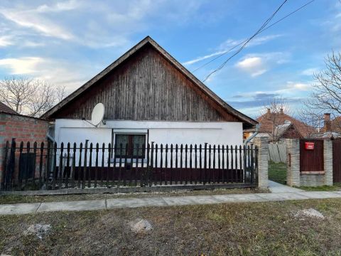 Eladó Ház 5624 Doboz 5624 Doboz, Központ