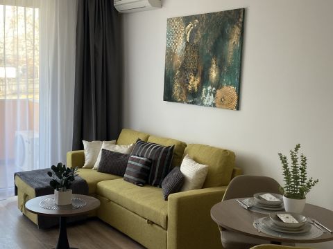 Eladó Lakás 4030 Debrecen , Homokkert